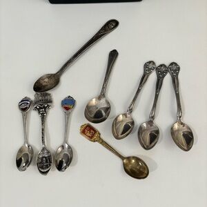 Vintage miss match vintage silver plated spoons